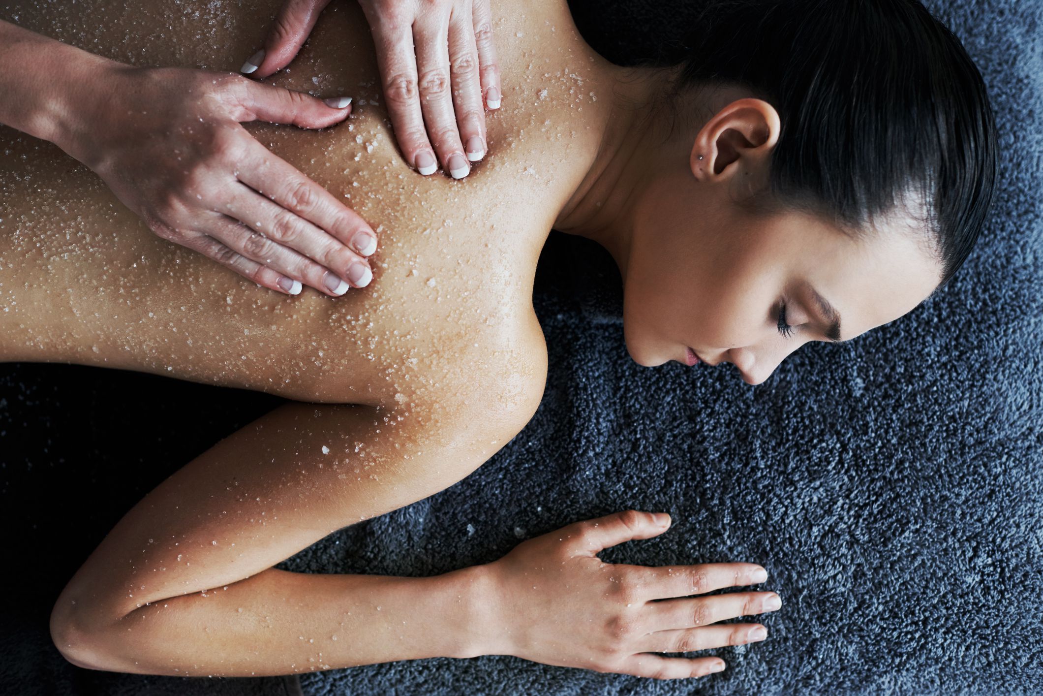 Body Scrub + Hydrating Body Treatment